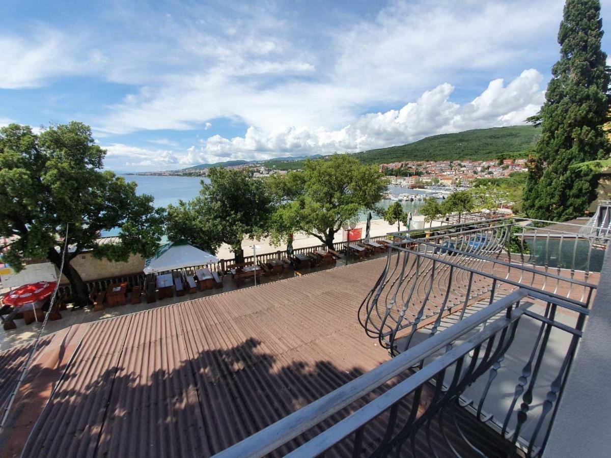 Apartmani Plaza Selce Exterior photo